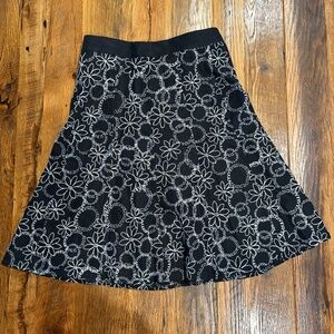 Christopher & Banks Women's Embroidered Linen Skirt Size 6 Black and White